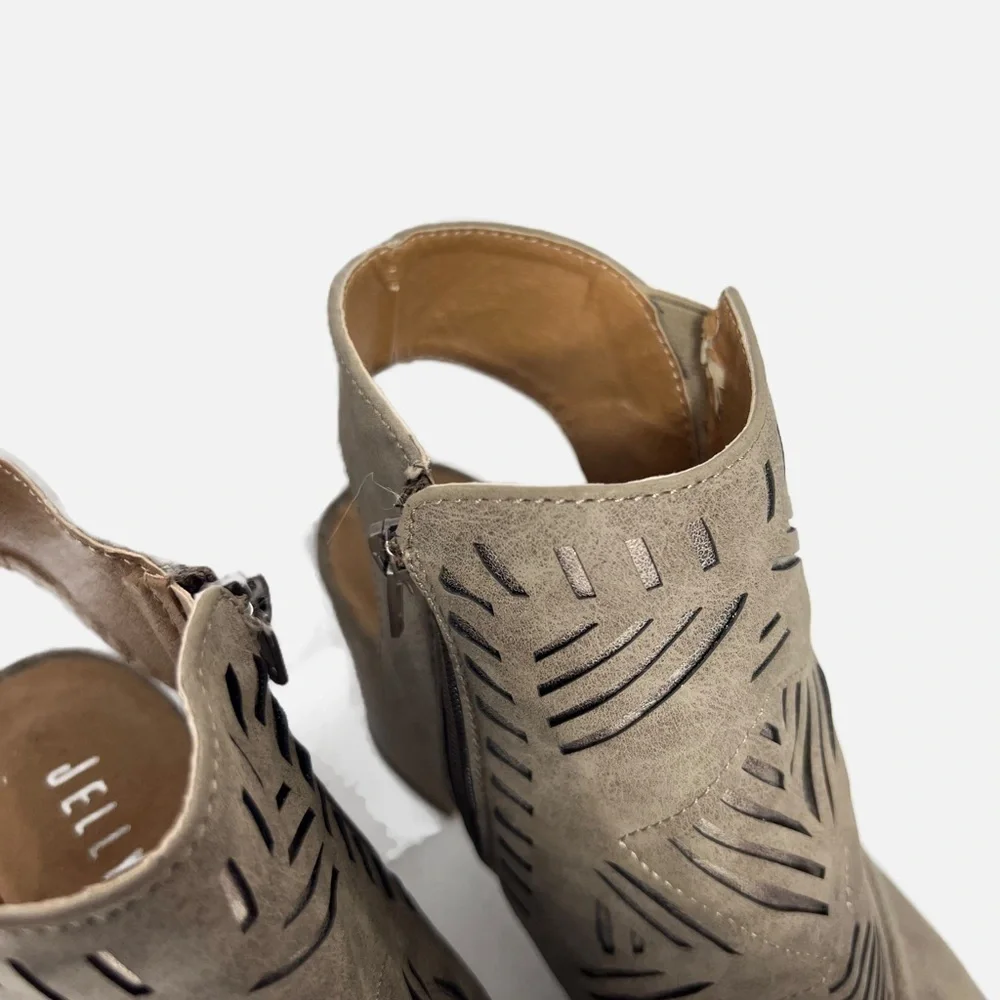 Jelly Pop Paisley Tan Laser Cut Open Toe Booties Women’s size 10